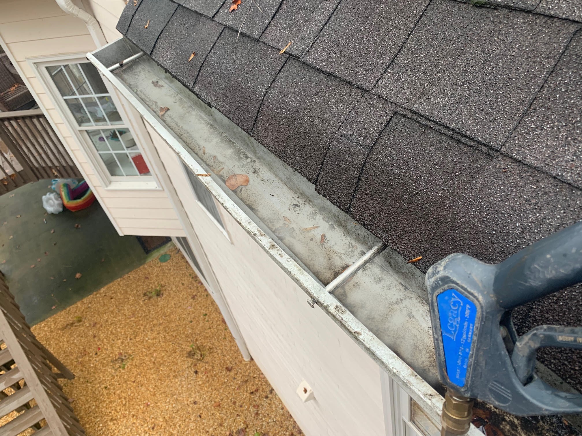 Gutter cleaning project in North Georgia